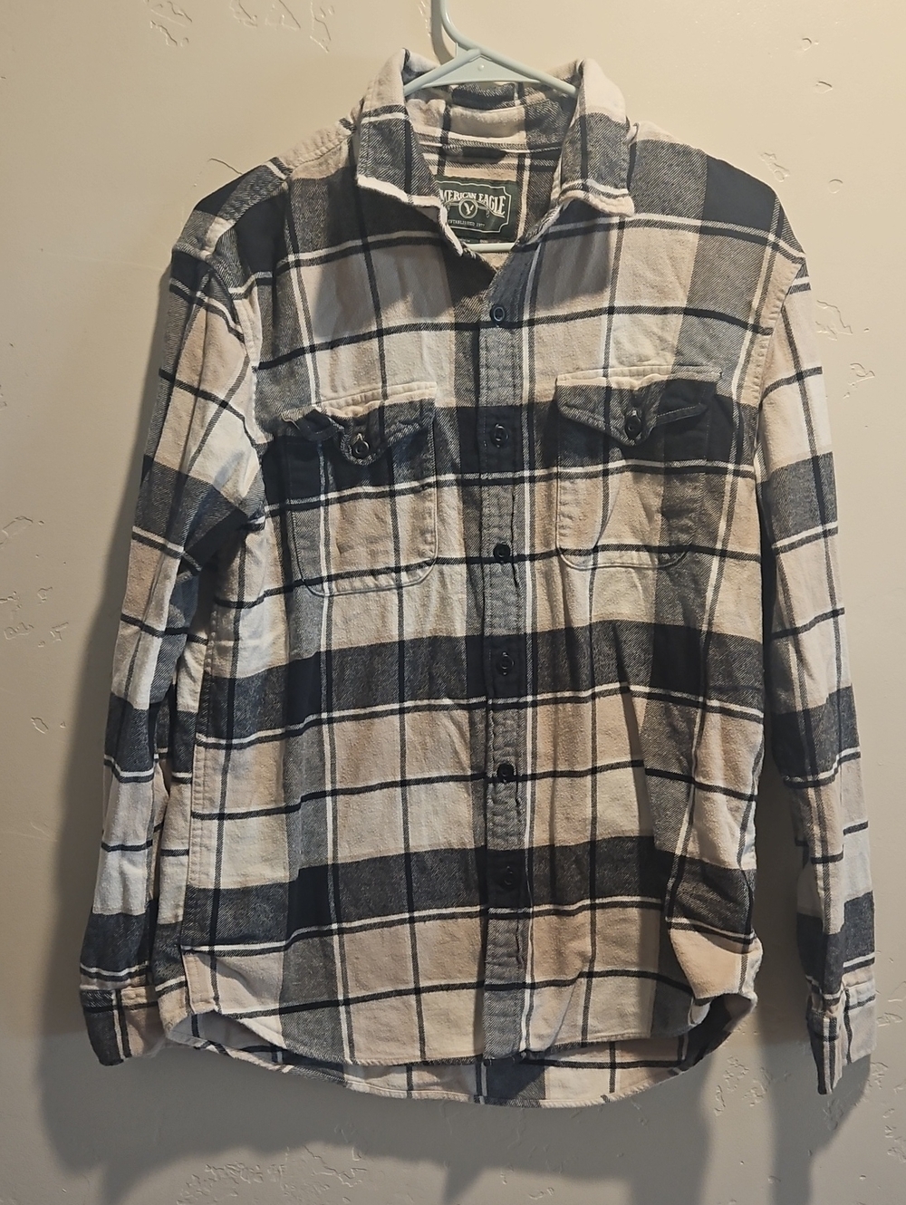 American Eagle Outfitters Black & Cream/Tan Plaid Flannel Shirt 100% Cotton Med